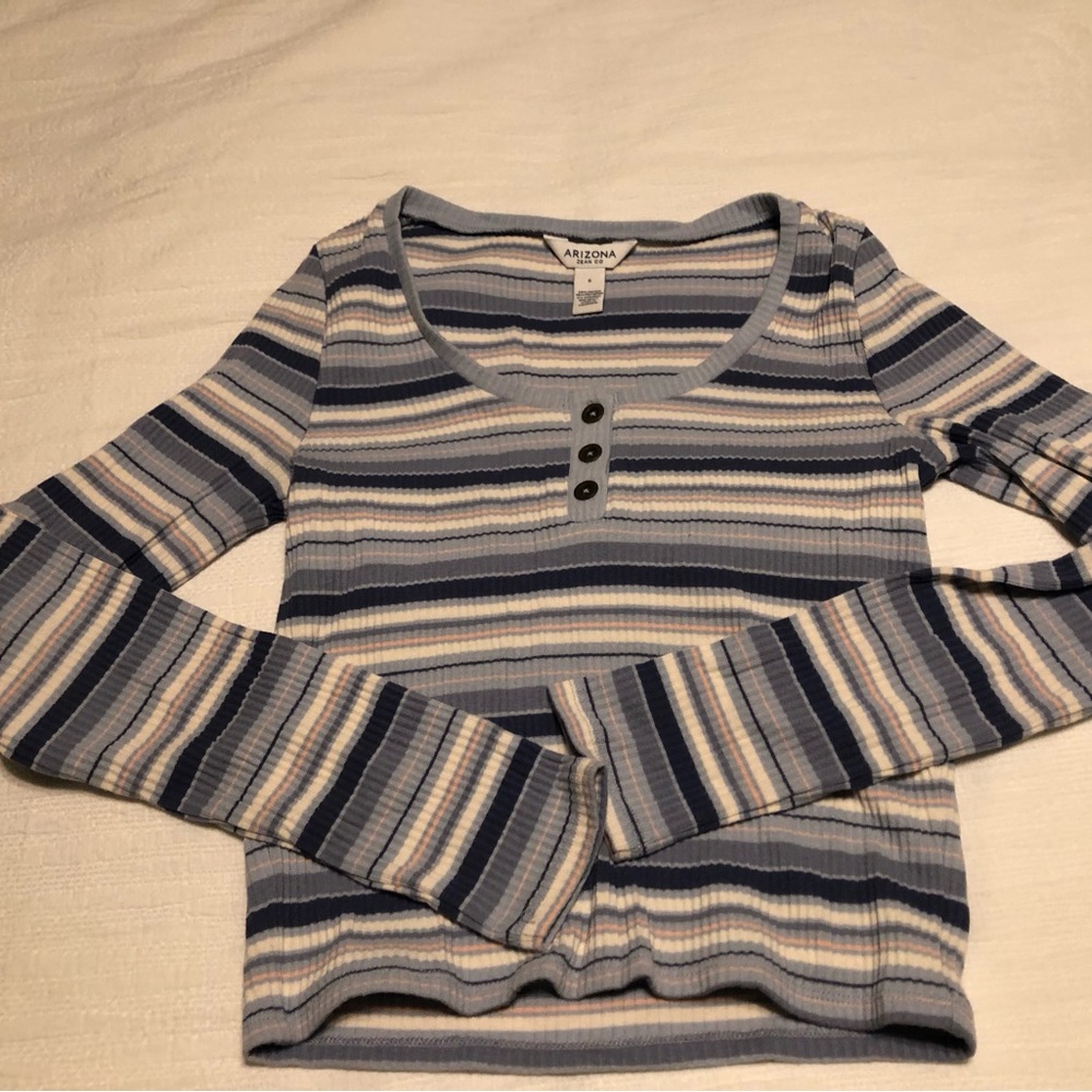 Clothes bundle - Picture 7 of 15
